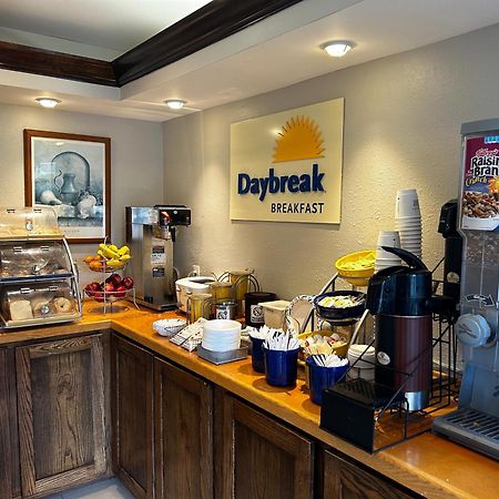 Days Inn By Wyndham Dahlonega University Area Εξωτερικό φωτογραφία