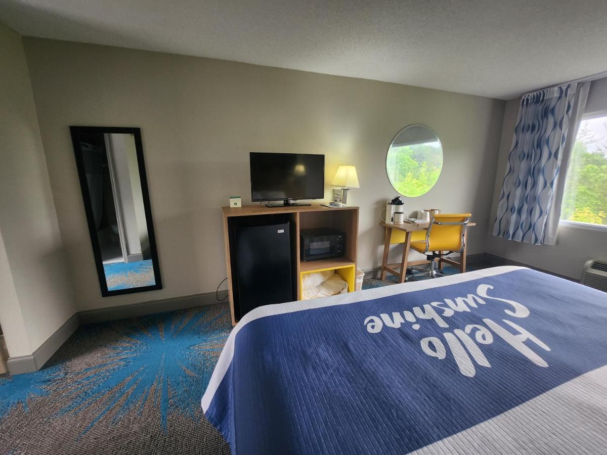 Days Inn By Wyndham Dahlonega University Area Εξωτερικό φωτογραφία