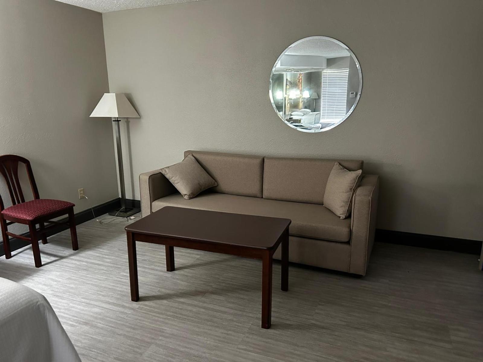 Days Inn By Wyndham Dahlonega University Area Εξωτερικό φωτογραφία