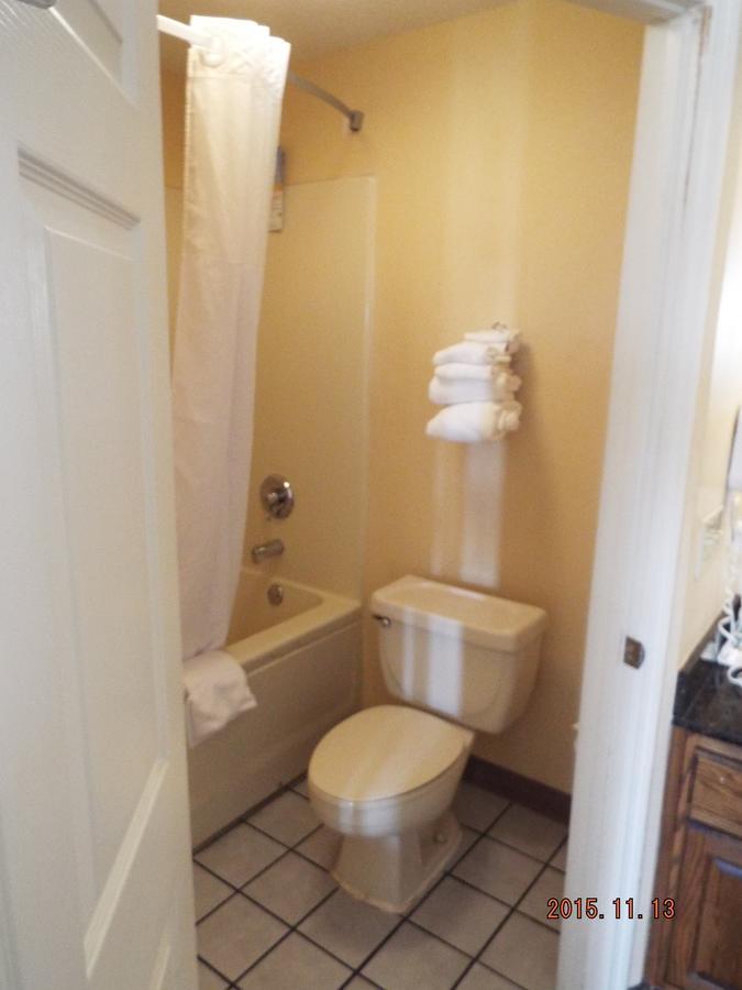 Days Inn By Wyndham Dahlonega University Area Δωμάτιο φωτογραφία