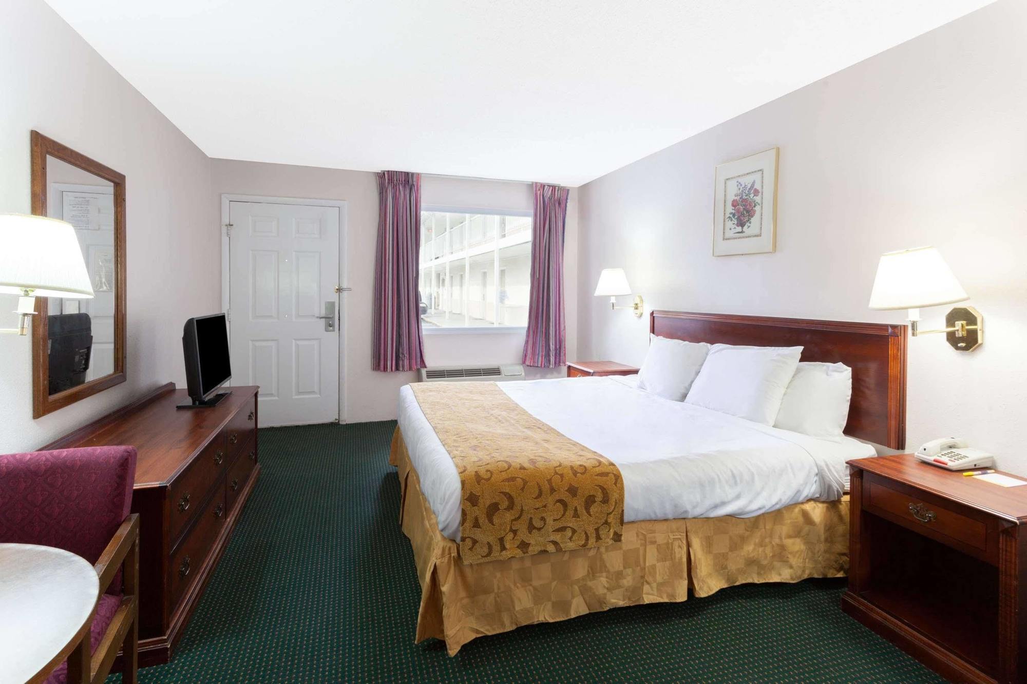 Days Inn By Wyndham Dahlonega University Area Εξωτερικό φωτογραφία